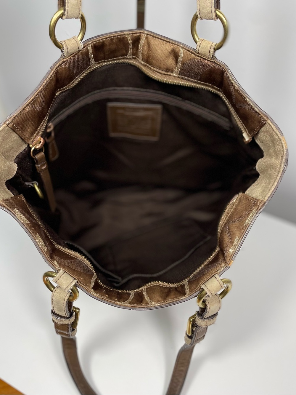 $25 LOW START Coach Vintage Signature C Lilia Metallic Tote- COA - Picture 3 of 16